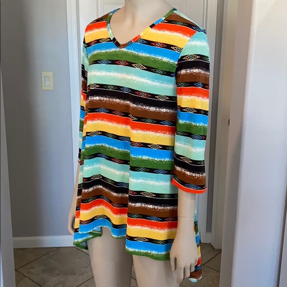 L&B lucky and blessed colorful long sleeve southwest high low top, size smalll - Picture 2 of 8